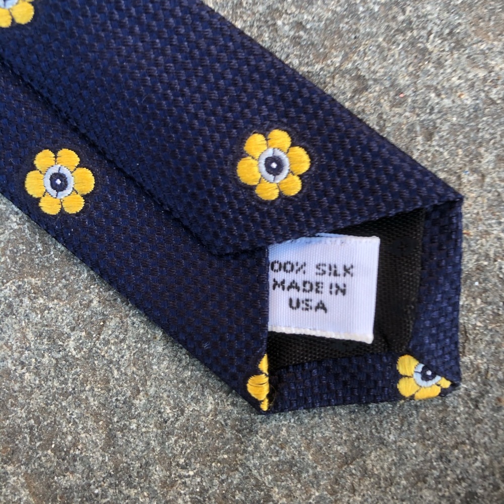 Barneys New York Tie - Picture 7 of 7